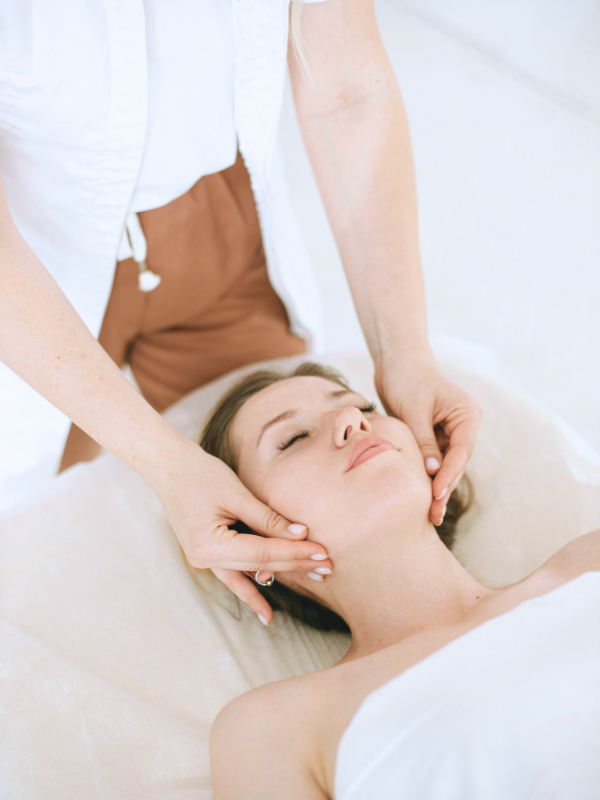 DermCorrect näomassaaž
